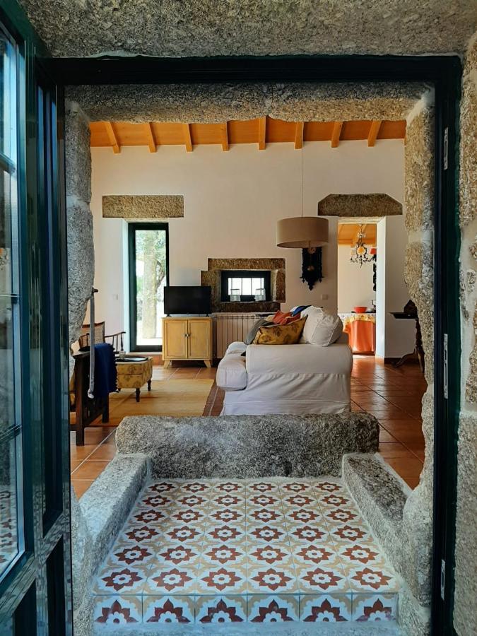 Beautiful House And Garden At Serra Da Estrela, Perfect For Groups And Families ゴウヴェイア エクステリア 写真